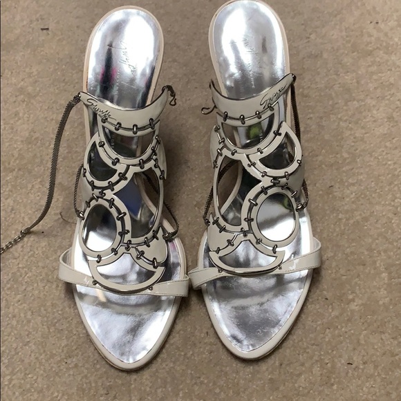 Shoes - Picture 1 of 9